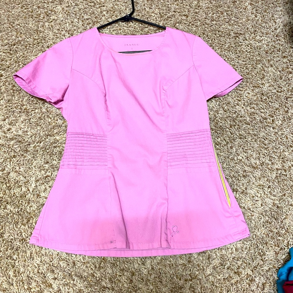 Scrub top